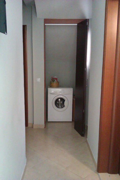 Votsalo Pool Apts 칼라미 외부 사진